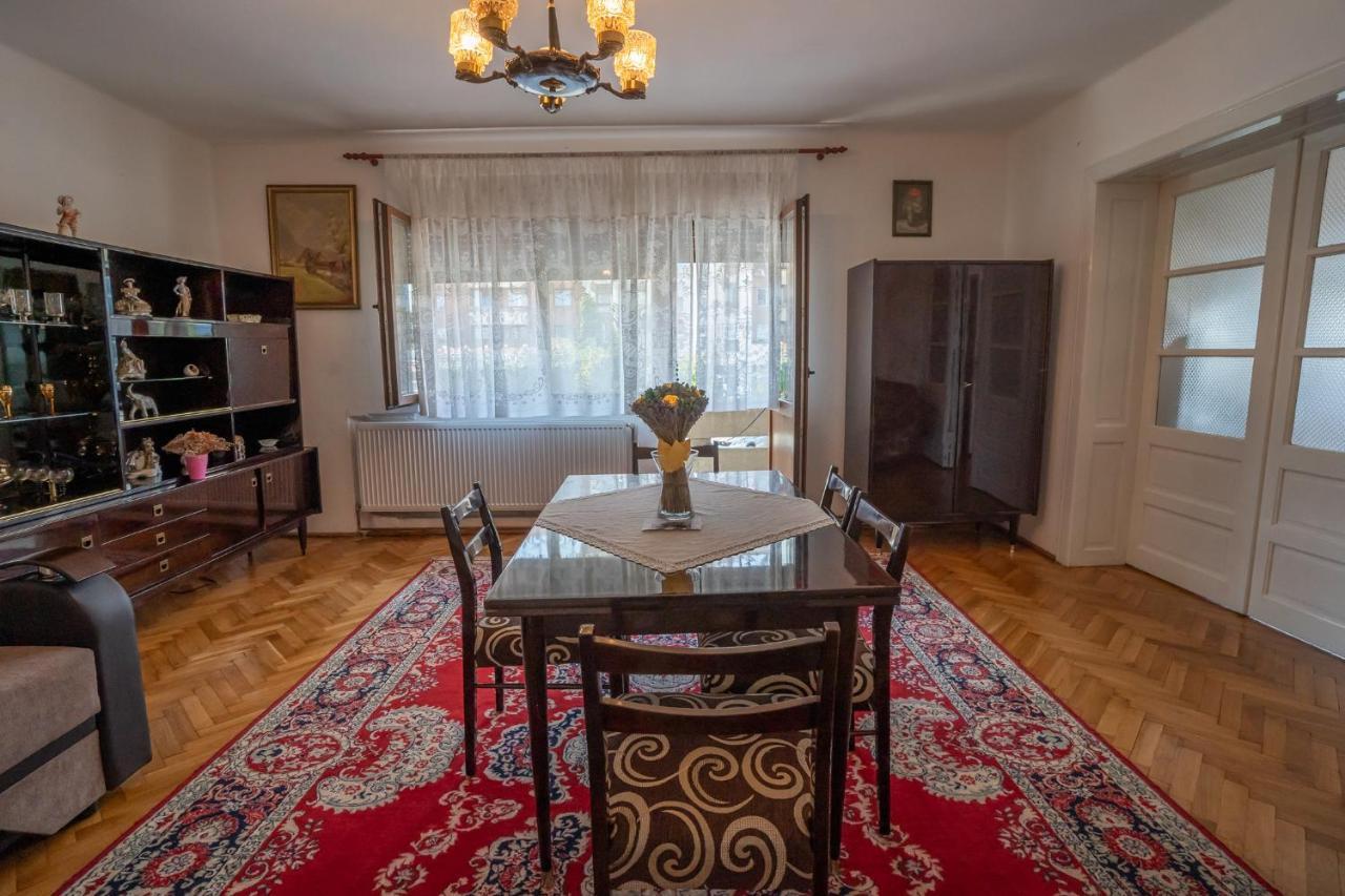 Apartmán Doi Bujori Alba Iulia Exteriér fotografie
