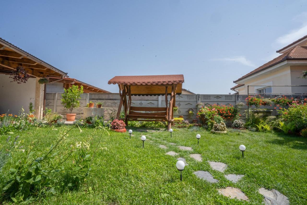 Apartmán Doi Bujori Alba Iulia Exteriér fotografie